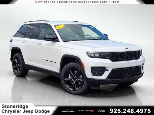 2025 Jeep Grand Cherokee Laredo