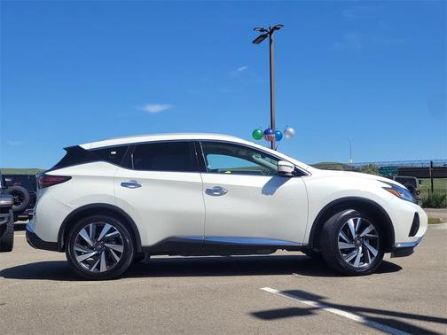 2023 Nissan Murano SL