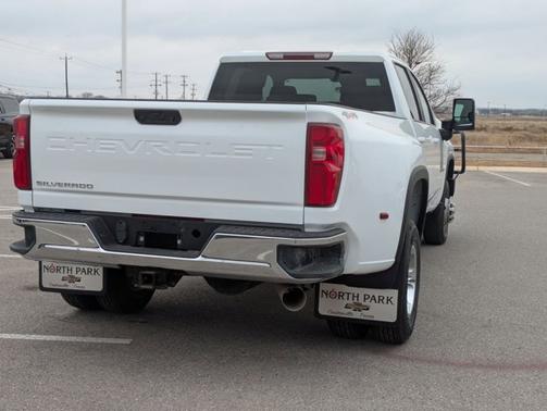 2024 Chevrolet Silverado 3500 LT