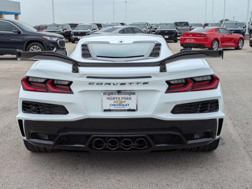 2025 Chevrolet Corvette 1LZ