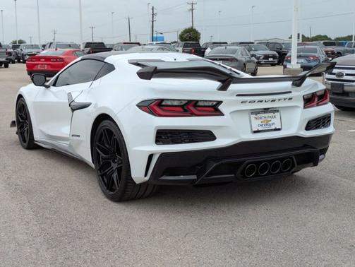 2025 Chevrolet Corvette 1LZ