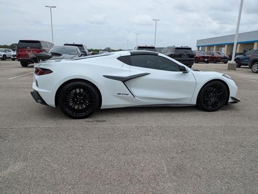 2025 Chevrolet Corvette 1LZ