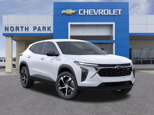 White 2026 Chevrolet Trax 1RS