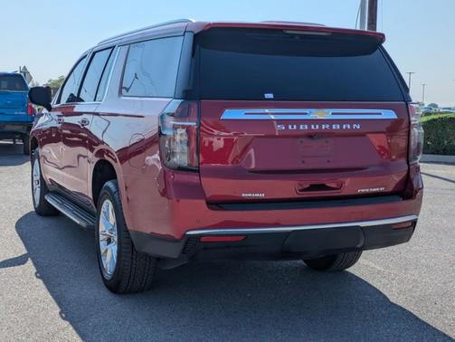2024 Chevrolet Suburban Premier