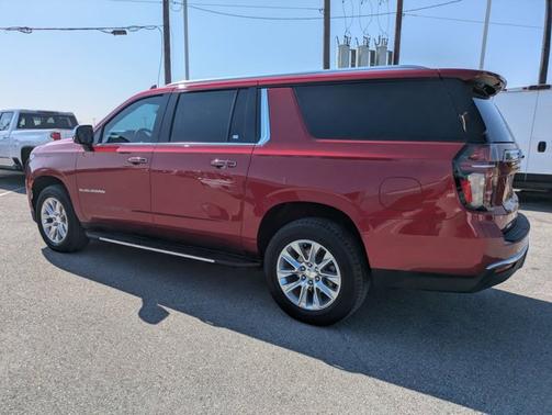 2024 Chevrolet Suburban Premier