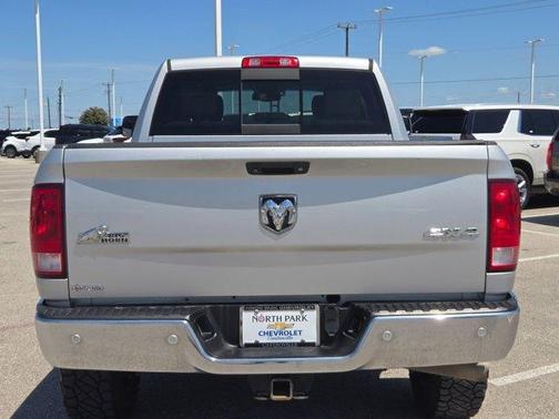 Bright Silver Clearcoat Metallic 2016 RAM 2500 Big Horn