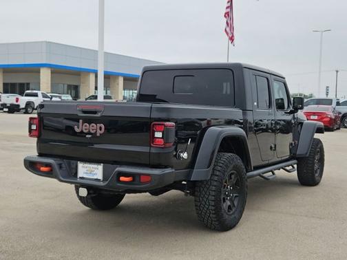Black Clearcoat 2020 Jeep Gladiator Mojave