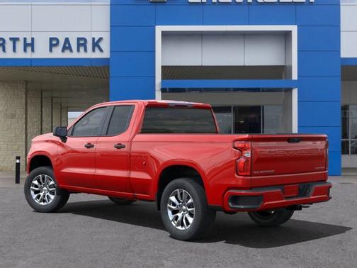 2025 Chevrolet Silverado 1500 Custom