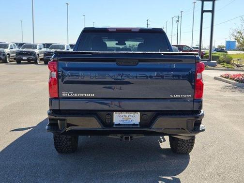 2023 Chevrolet Silverado 1500 Custom Trail Boss