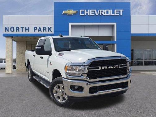 Bright White Clearcoat 2024 RAM 2500 Big Horn