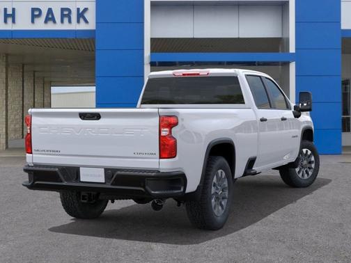 2026 Chevrolet Silverado 2500 Custom