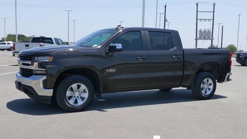 Photo 4 of 36 of 2020 Chevrolet Silverado 1500 LT