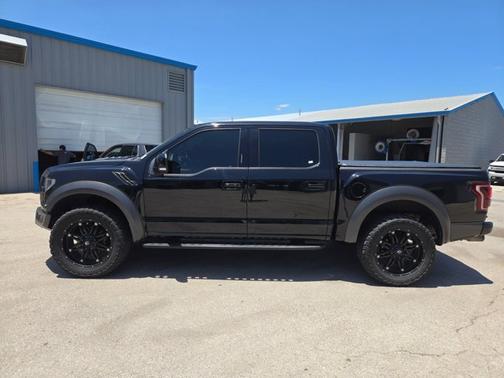 Black 2019 Ford F-150 Raptor