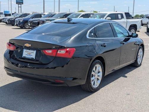 Mosaic Black Metallic 2024 Chevrolet Malibu LT