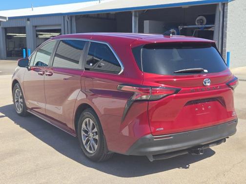 Black 2021 Toyota Sienna XLE