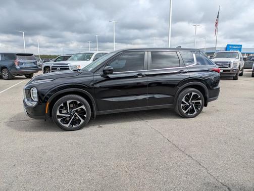 2022 Mitsubishi Outlander SE