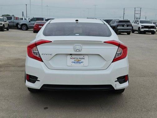 White 2018 Honda Civic EX-T