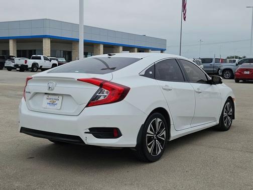 White 2018 Honda Civic EX-T