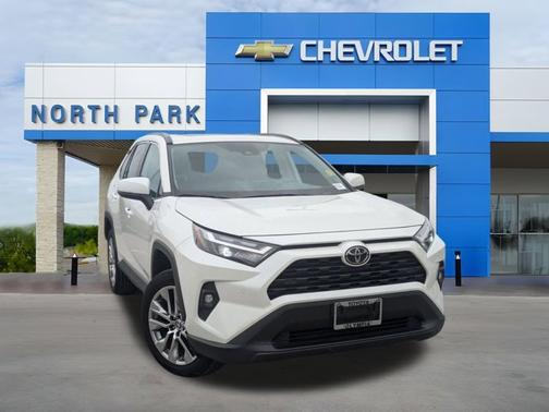 2022 Toyota RAV4 XLE Premium