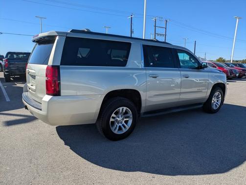 2016 Chevrolet Suburban LS