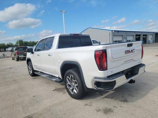 White Frost Tri-Coat 2024 GMC Sierra 1500 SLT