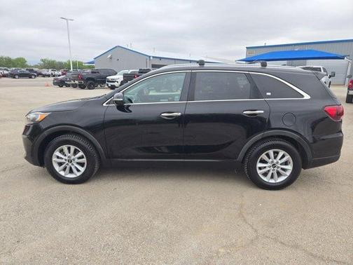 Ebony Black 2019 Kia Sorento LX