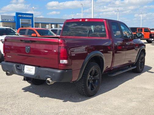 Delmonico Red Pearlcoat 2022 RAM 1500 Classic SLT
