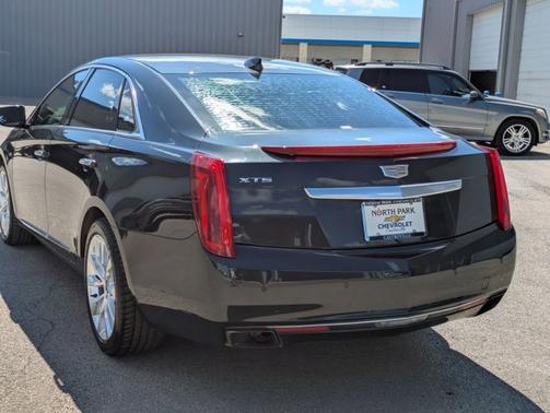 2016 Cadillac XTS Luxury Collection