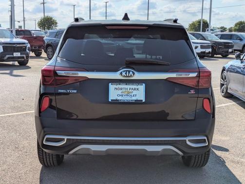 2021 Kia Seltos S