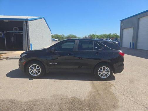 Mosaic Black Metallic 2024 Chevrolet Equinox LS