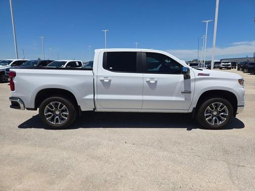 Summit White 2026 Chevrolet Silverado 1500 LT