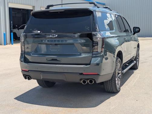2025 Chevrolet Suburban Z71