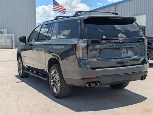 2025 Chevrolet Suburban Z71