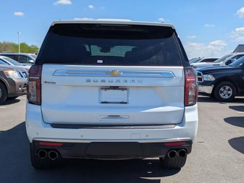 2023 Chevrolet Suburban High Country