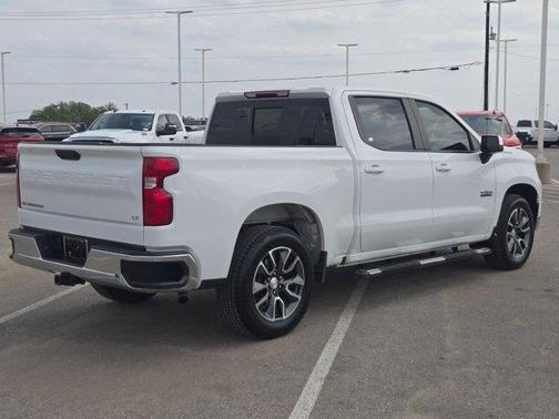 Summit White 2024 Chevrolet Silverado 1500 LT