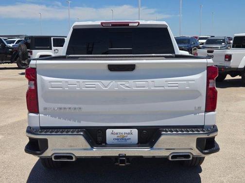 Summit White 2026 Chevrolet Silverado 1500 LT