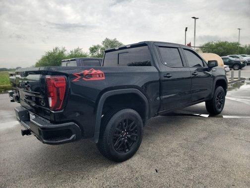 Onyx Black 2022 GMC Sierra 1500 Limited Elevation