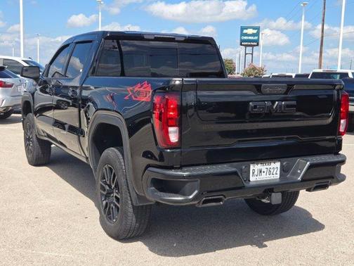 Onyx Black 2022 GMC Sierra 1500 Limited Elevation