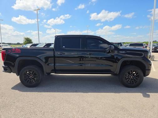 Onyx Black 2022 GMC Sierra 1500 Limited Elevation
