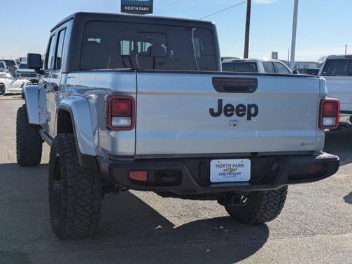 2023 Jeep Gladiator Sport