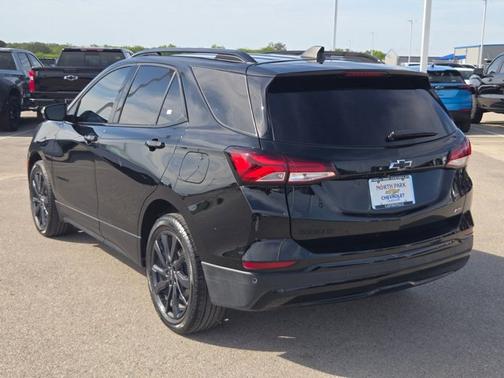 Mosaic Black Metallic 2024 Chevrolet Equinox RS