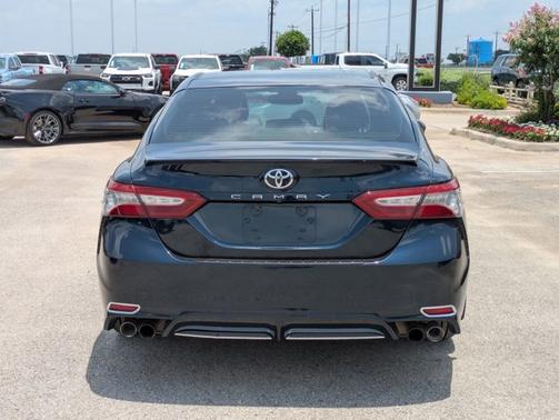 2019 Toyota Camry XSE