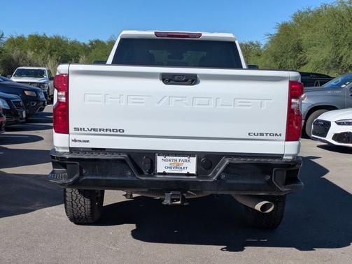 2024 Chevrolet Silverado 2500 Custom