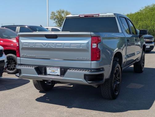 2025 Chevrolet Silverado 1500 Custom