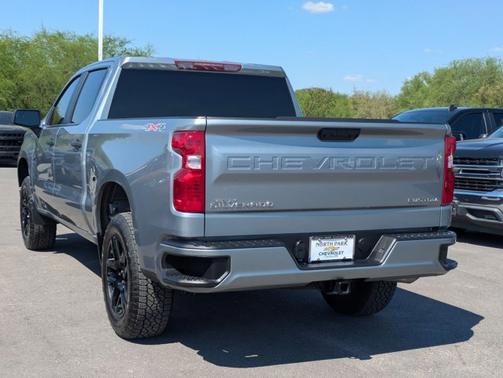 2025 Chevrolet Silverado 1500 Custom