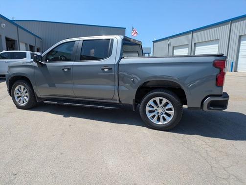 2022 Chevrolet Silverado 1500 Limited Custom