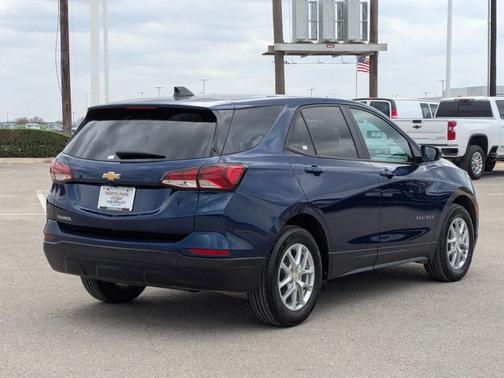 2023 Chevrolet Equinox LS
