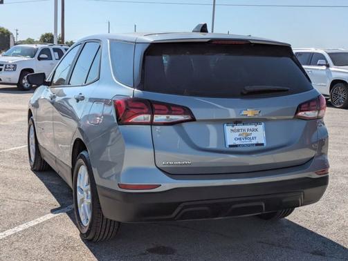 2024 Chevrolet Equinox LS