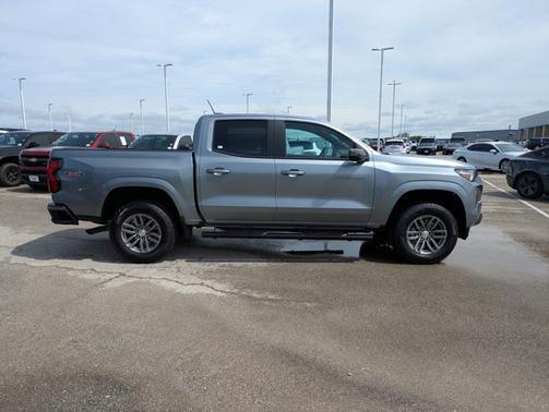 2024 Chevrolet Colorado 4WD LT