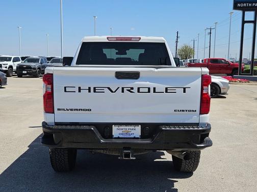 2024 Chevrolet Silverado 2500 Custom